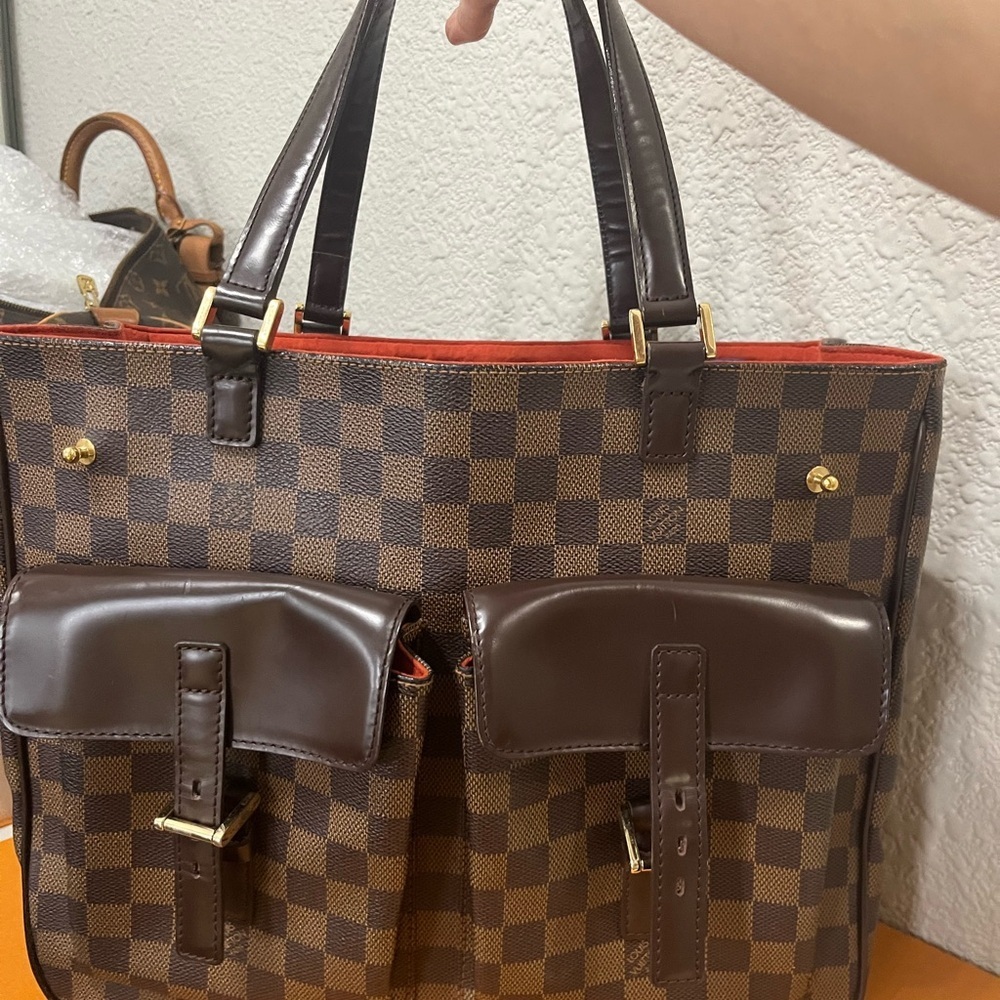 LV Uzes  in Damier Ebene Briefcase with Leather Handles - Picture 5 of 14